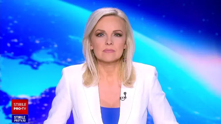 Gest rar, făcut de o femeie din Piatra-Neamț. A înapoiat un plic cu 16.000 de euro, pierdut într-o parcare