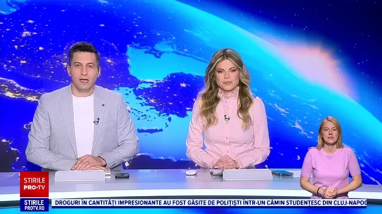 Este duminica Paștelui Catolic. Bisericile au fost pline de credincioși care au primit Lumina Sfântă