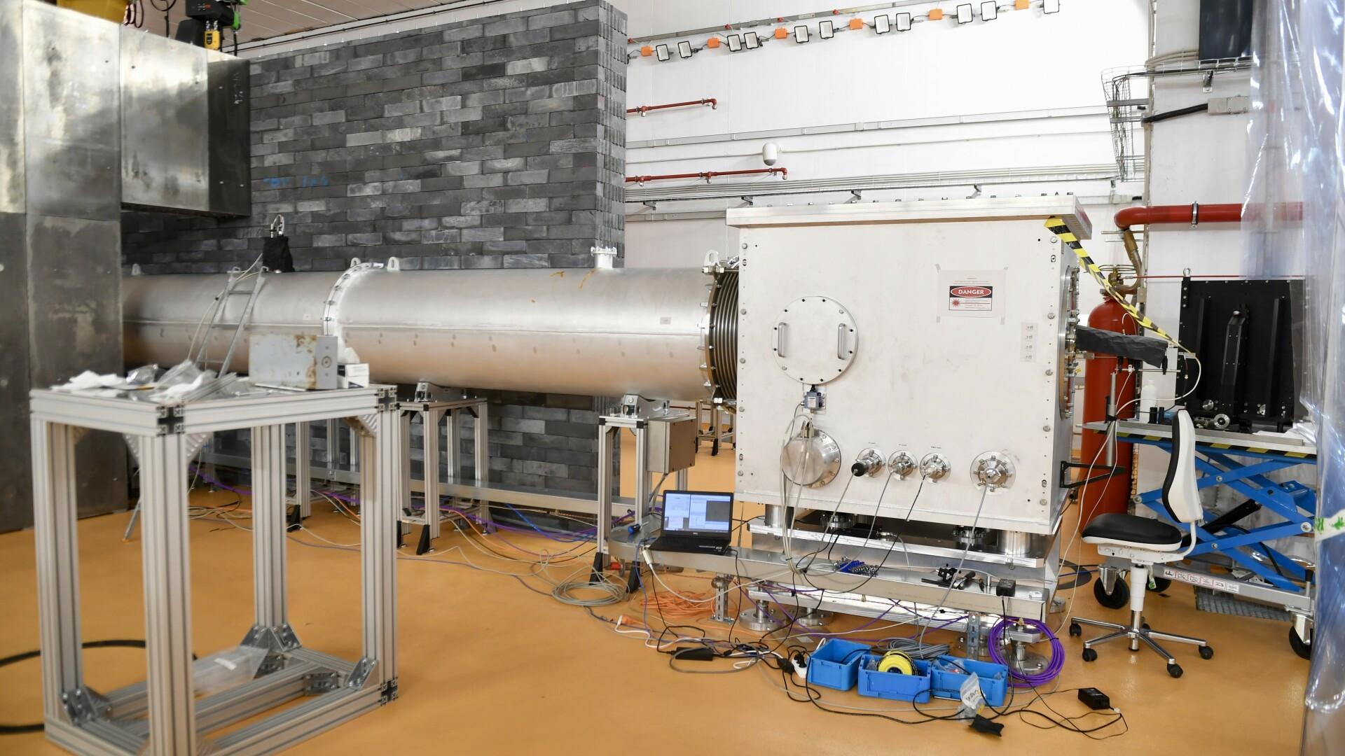 Thales, Magurele, laser