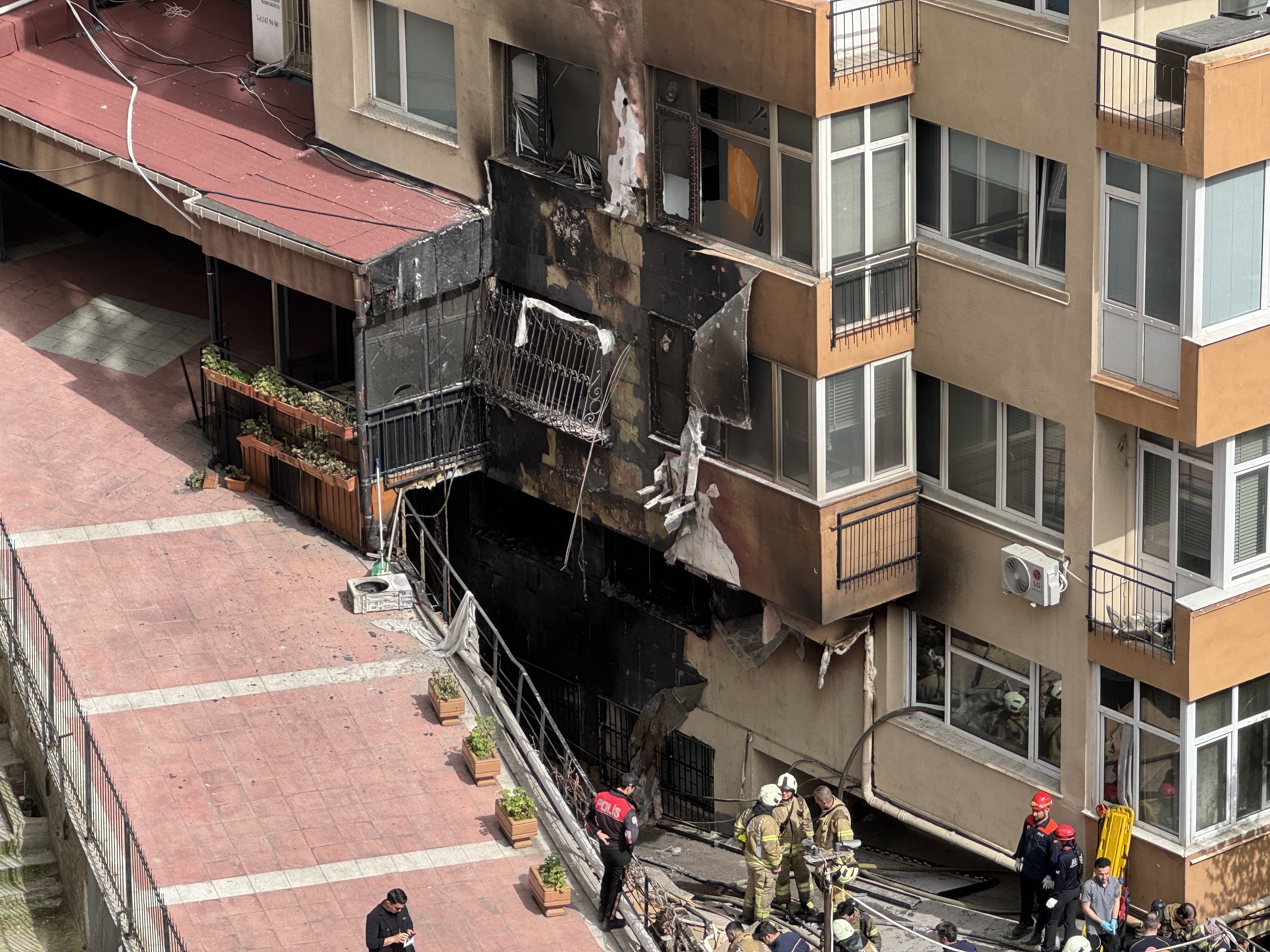 Explozie urmată de un incendiu în Istanbul. Zeci de persoane au murit. Primele informații de la fața locului