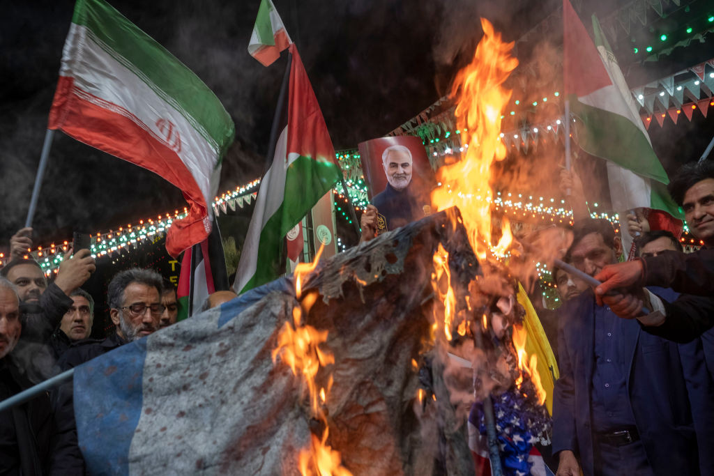 Teheranul jură răzbunare după ce Israelul a ucis doi generali iranieni de rang înalt: „Riscul de escaladare este ridicat”