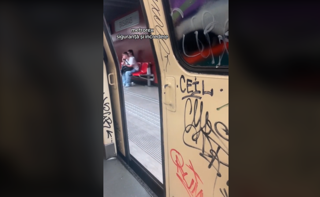 VIDEO incredibil cu un tren de metrou care circulă cu ușile deschise. Ce spune Metrorex