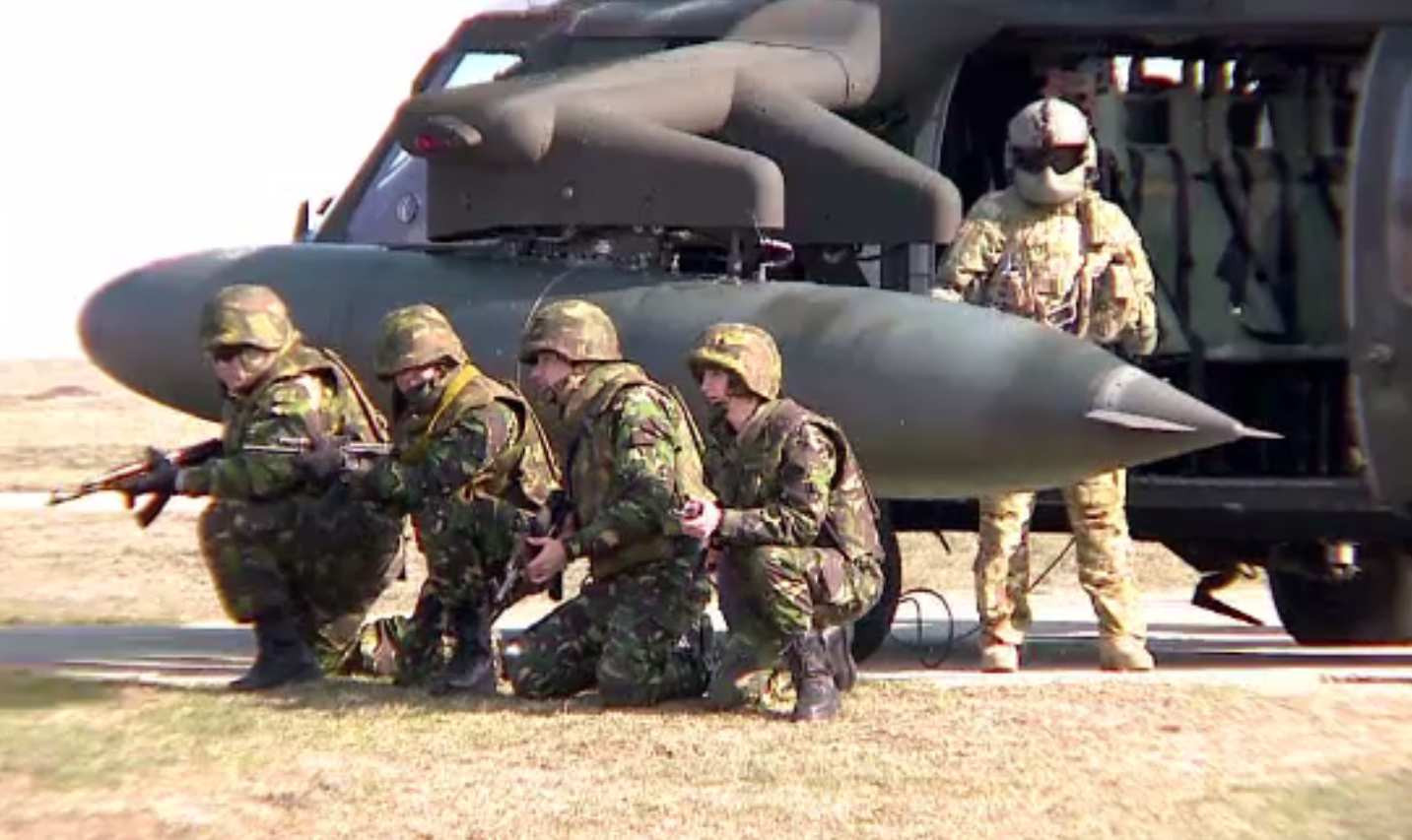 Ce am putea fi obligați să facem în caz de război: De la muncă voluntară la „cedare de bunuri” - proiect de lege