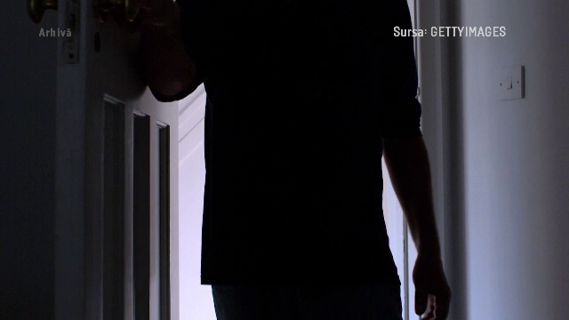 O fată a fost răpită, sechestrată şi violată timp de 12 ani de către un şofer de autobuz şcolar, în Columbia