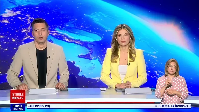 Accident cu două mașini, în Capitală. Ambii șoferi susțin că au avut verde la semafor. Cum s-a produs totul