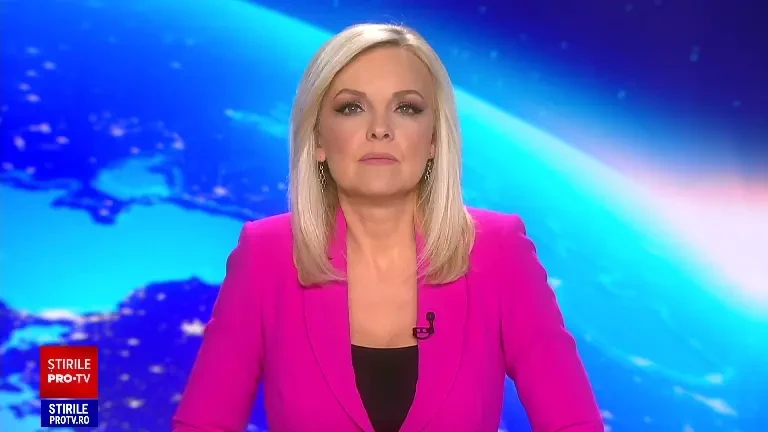 Biciclist urmărit de un lup, pe șoseaua care coboară din Poiana Brașov. Cum a scăpat nevătămat