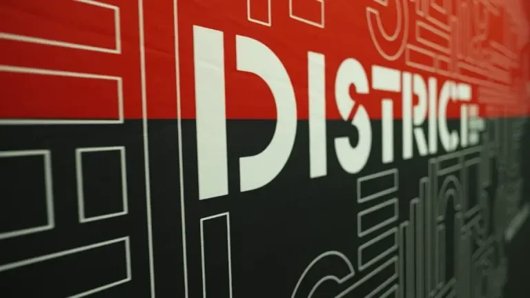 (P) DISTRICT BRD pentru IMM, programul care accelerează (R)evoluția personală pentru antreprenorii români