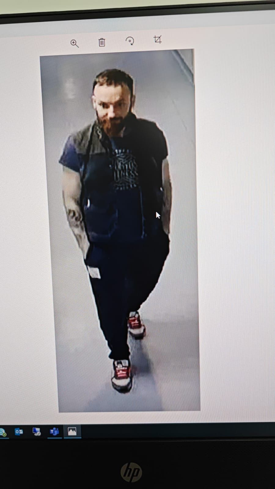 Șirul lung de greșeli care ar fi făcut posibilă evadarea criminalului din București. Un șofer de TIR a alertat poliția