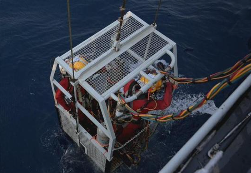 Şase cadavre au fost găsite în largul coastelor chineze, după ce un vapor de pescuit şi o navă comercială s-au ciocnit