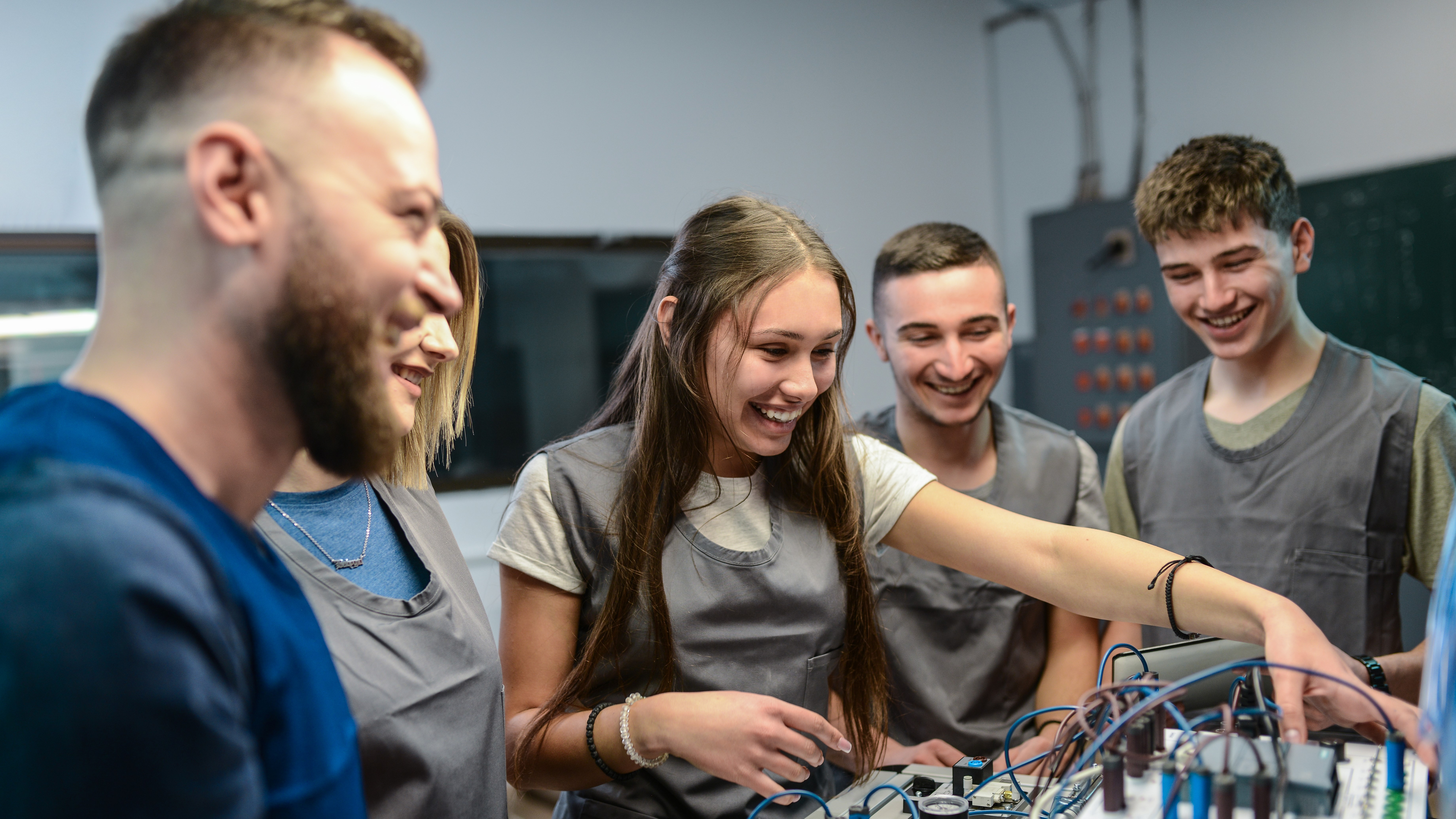 Povestea ROSPIN, sau cum a reușit o echipă de tineri să construiască primul „satelit studențesc” open-source din România