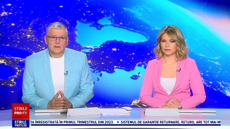 Un autobuz din Iași a lovit o mașină intrată pe contrasens și după a intrat într-un stâlp. Patru pasageri au ajuns la spital