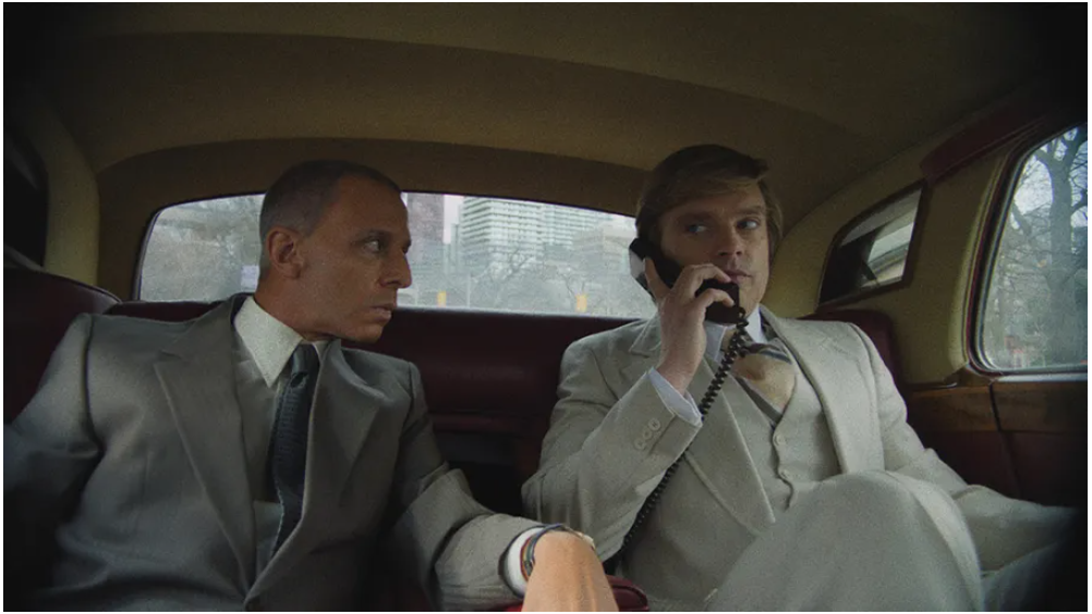 Primele imagini cu Sebastian Stan care îl interpretează pe Donald Trump într-un film selectat la Cannes