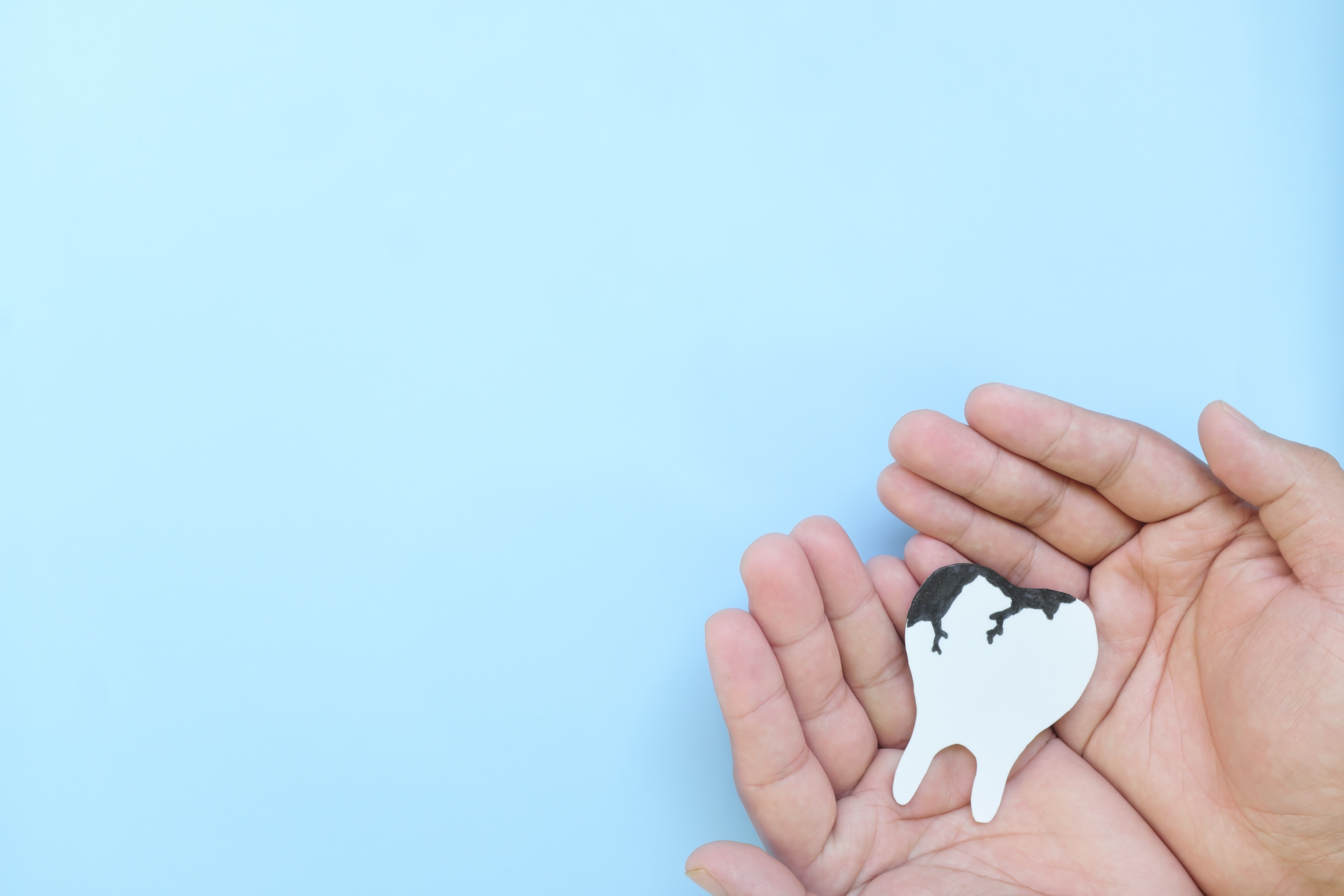 Secretele unui zâmbet sănătos. Cum influențează alimentația riscul de carii