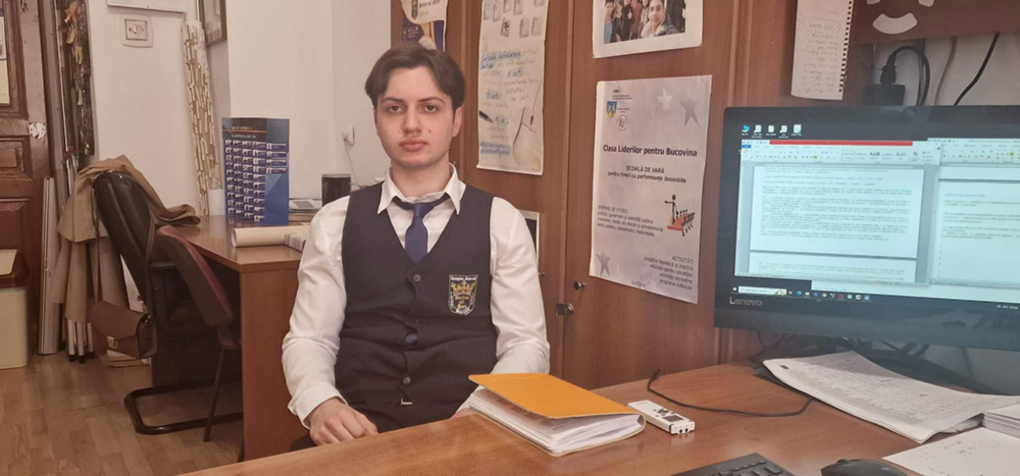 Elevul din Suceava care s-a calificat la atât de multe olimpiade încât nu poate participa la toate