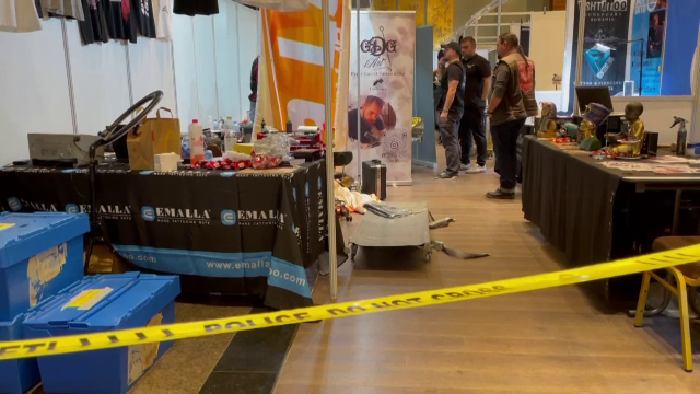 Sfârșit fulgerător pentru un tânăr de 23 de ani din Timișoara. A murit în timp ce se tatua pe un picior