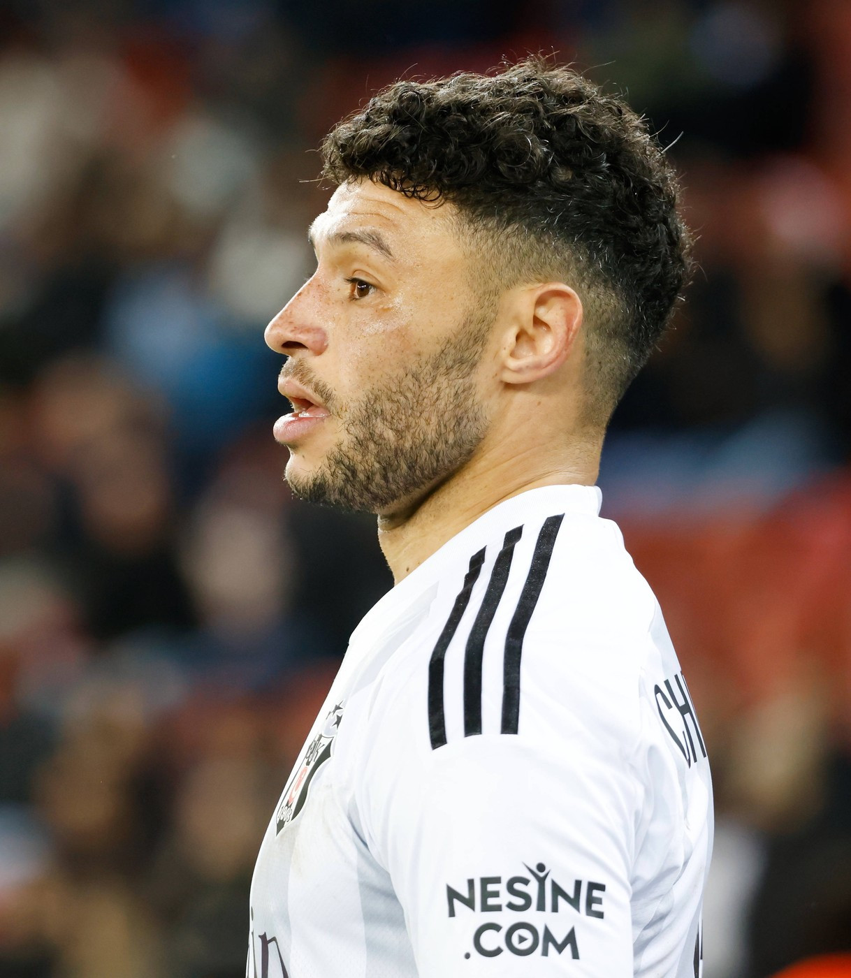 Se iubesc de opt ani, au un copil, dar nu locuiesc împreună. Mărturia unei starlete despre un fost fotbalist de la Liverpool