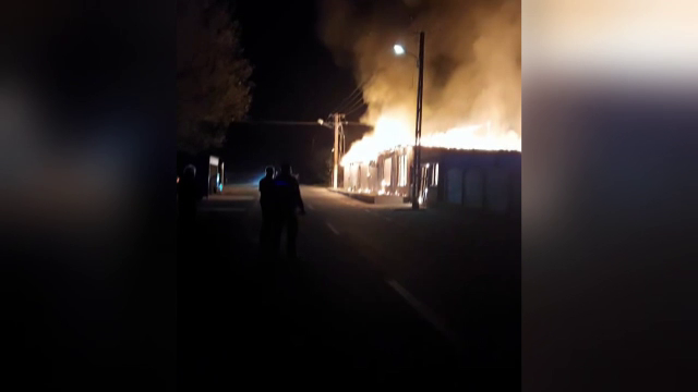 Un constănțean s-a sinucis după ce și-a dat foc la casă și mașină. Înainte de asta, a sunat la 112 să anunțe incendiul
