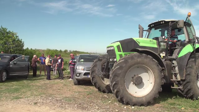 „Am ajuns la mila Domnului”. Fermierii se plâng că rachetele antigrindină provoacă secetă. Reacția Ministerului Agriculturii