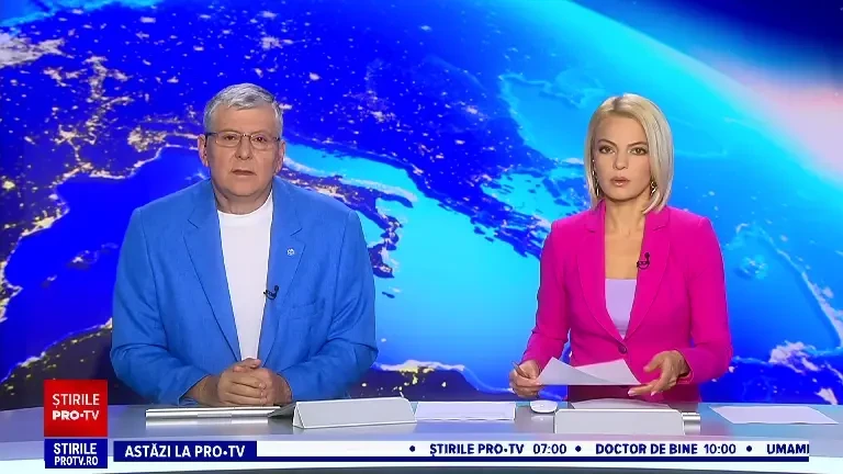 Incendiu puternic la etajul 10 al unui bloc din Piatra Neamț. De la ce a pornit