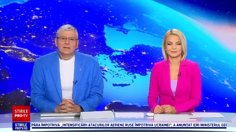 Bucureștenii au luat cu asalt Calea Victoriei, la o plimbare și o înghețată. ”Nu ne așteptam să fie așa frumos”