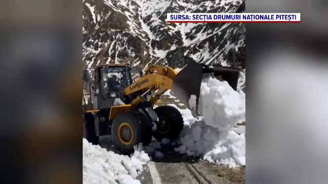 Transfăgărășanul ar putea fi redeschis în luna mai, mult mai devreme ca de obicei. Mai sunt de curățat 5 kilometri
