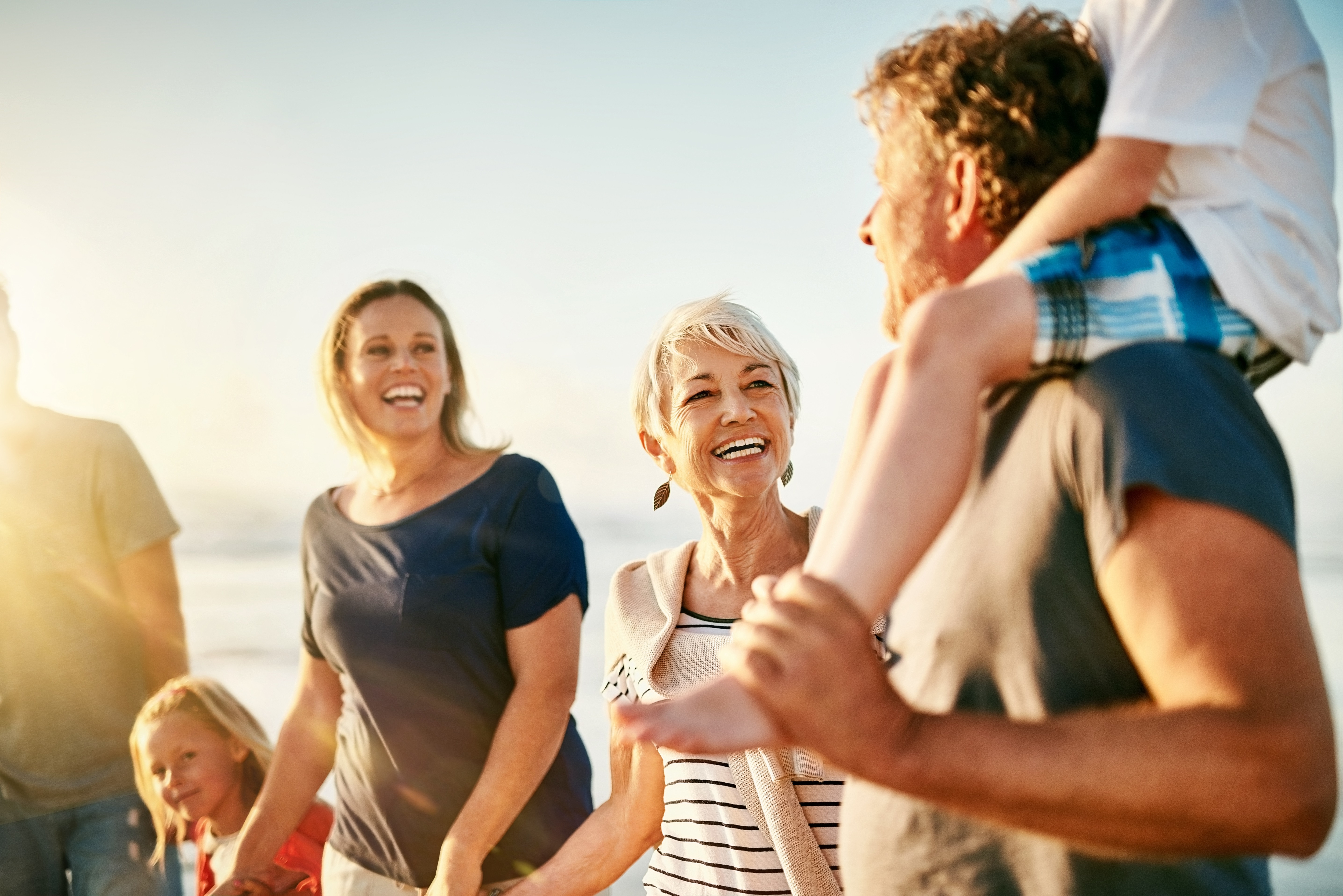 (P) Cum te pregătești să trăiești mai mult și cum îți asiguri o bătrânețe mai liniștită financiar