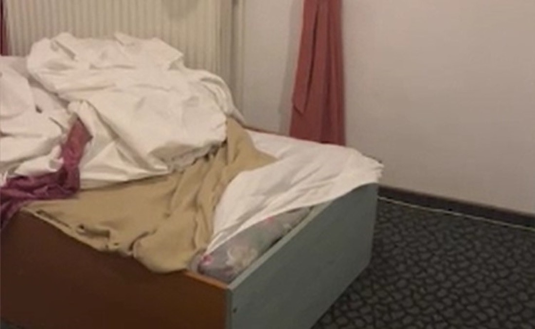 "Te duc în pădure, te leg și te bat". Coșmarul prin care a trecut un turist care s-a cazat într-un motel din Predeal