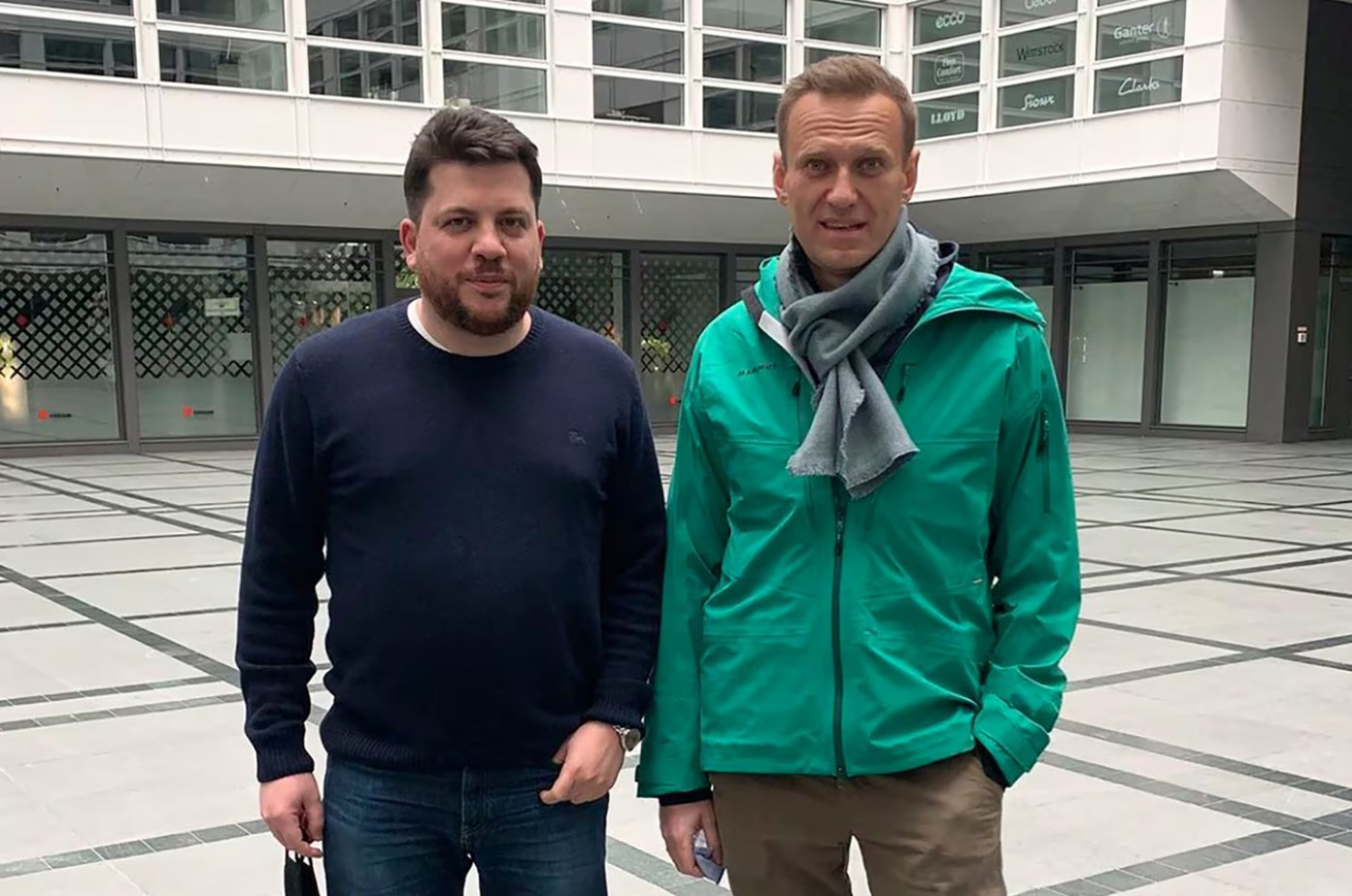 Persoanele care l-ar fi atacat cu un ciocan pe un apropiat al lui Aleksei Navalnîi au fost arestate în Polonia