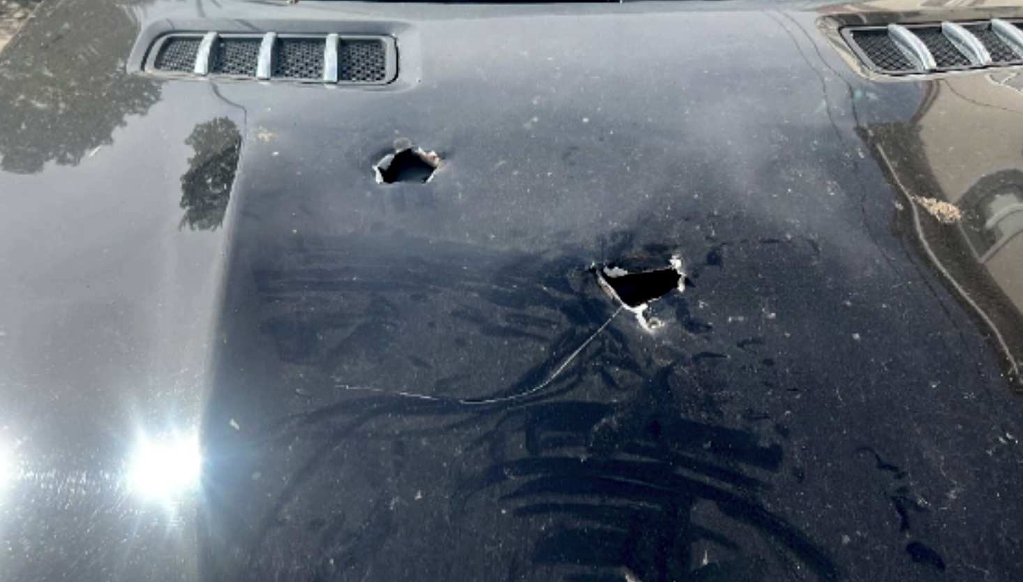 Vandalul cu târnăcopul din Timișoara a fost reținut. A dat buzna peste o familie din oraș