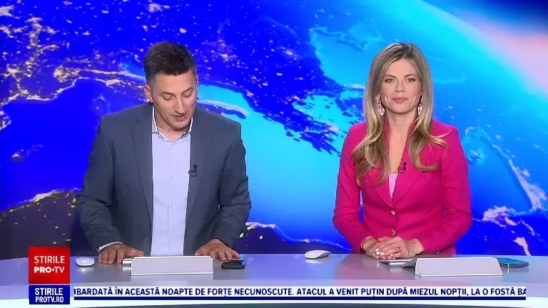 Eveniment de shopping. „Half is free”, reduceri de 50% la haine făcute de designeri români