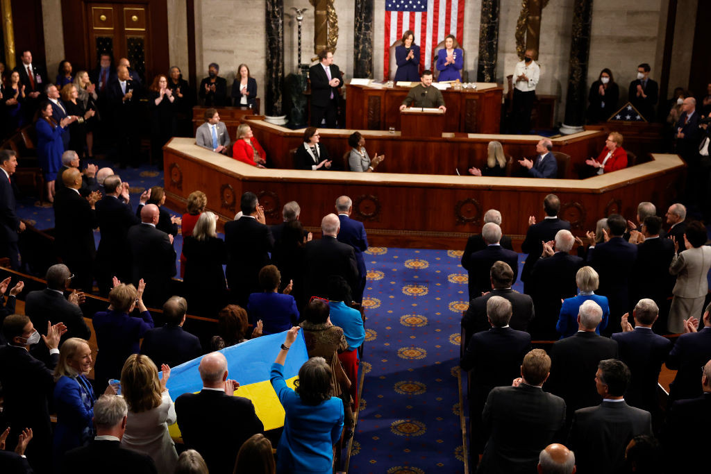 Americanii, sătui să finanțeze Ucraina și pun tunurile pe UE: „Din punct de vedere economic, nu este un război cinstit”