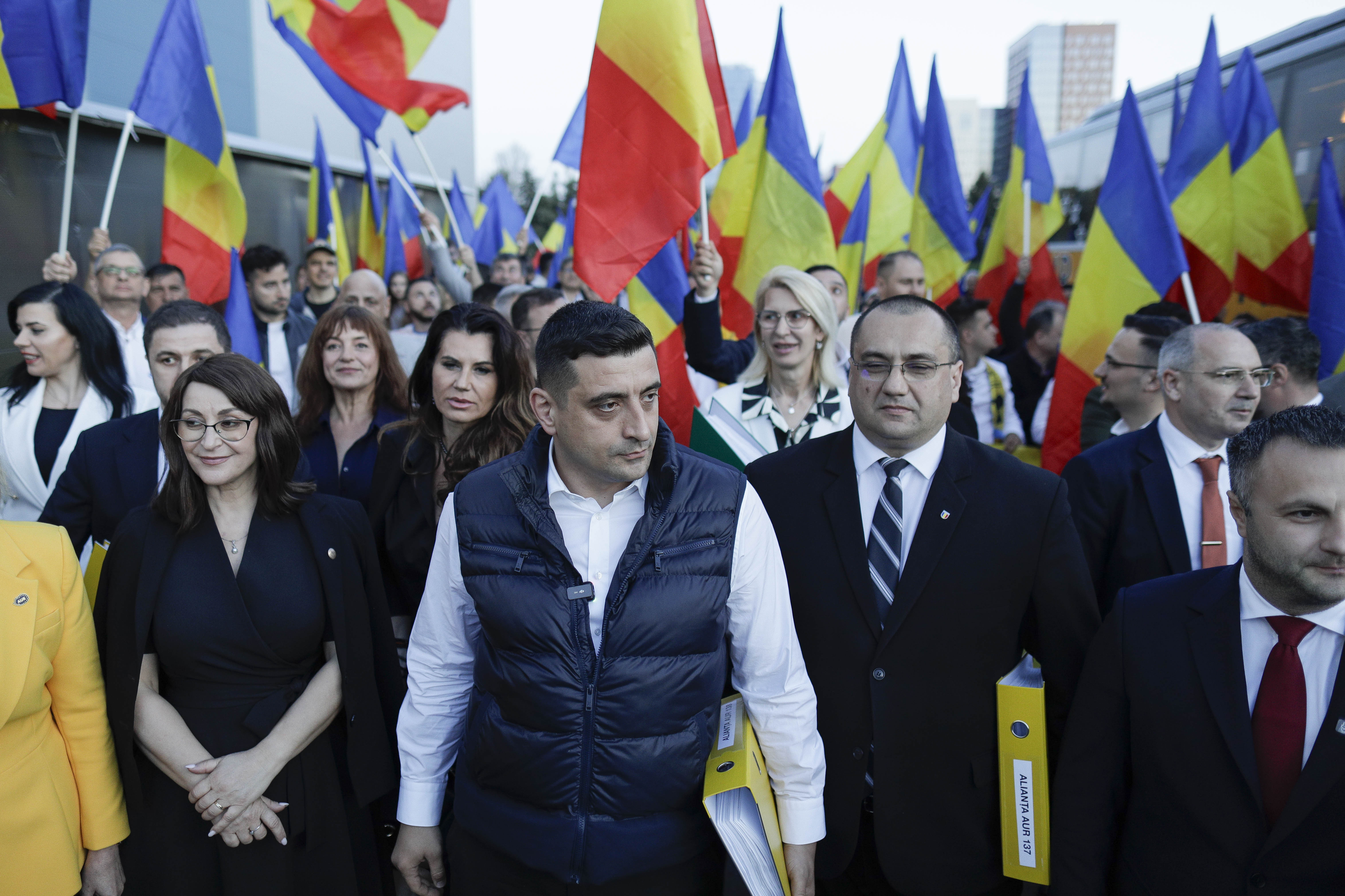 Kievul se teme că AUR ar putea lansa „provocări anti-ucrainene”. „Partidul românesc pro-rus” ar putea fi coordonat de Kremlin