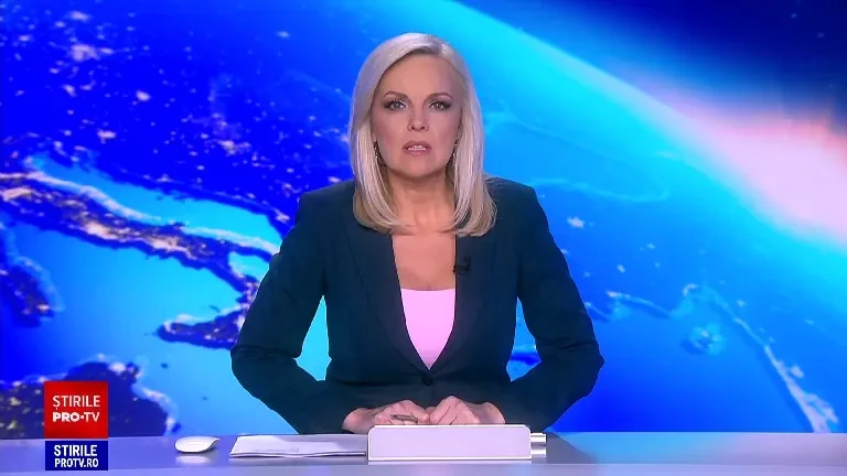 Zeci de focuri de armă au fost trase de polițiști pentru a opri un șofer fugar. Bărbatul a fost împușcat