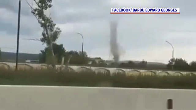 O tornadă a fost filmată lângă Craiova. Totul a început din senin. VIDEO