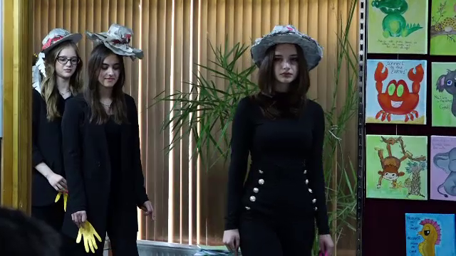 Cum au sărbătorit elevii unui liceu din Baia Mare, Ziua Pământului. „Nu totul ar trebui să fie făcut din plastic”