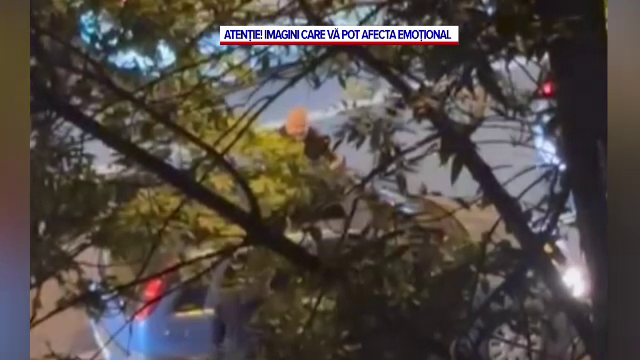 Momentul în care soțul gelos din București își oprește soția în trafic și o atacă. După incident a vrut să fugă din țară