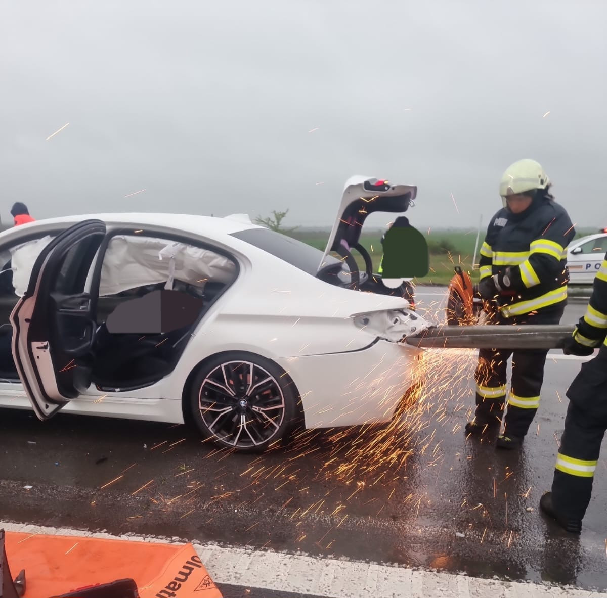 ANIMAȚIE GRAFICĂ cu accidentul de pe A1, în care șoferul unui BMW a murit străpuns de glisiera parapetului