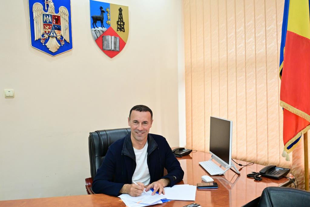 Liderul PNL Prahova, Iulian Dumitrescu, urmărit penal de DNA, și-a depus candidatura pentru un nou mandat la CJ Prahova