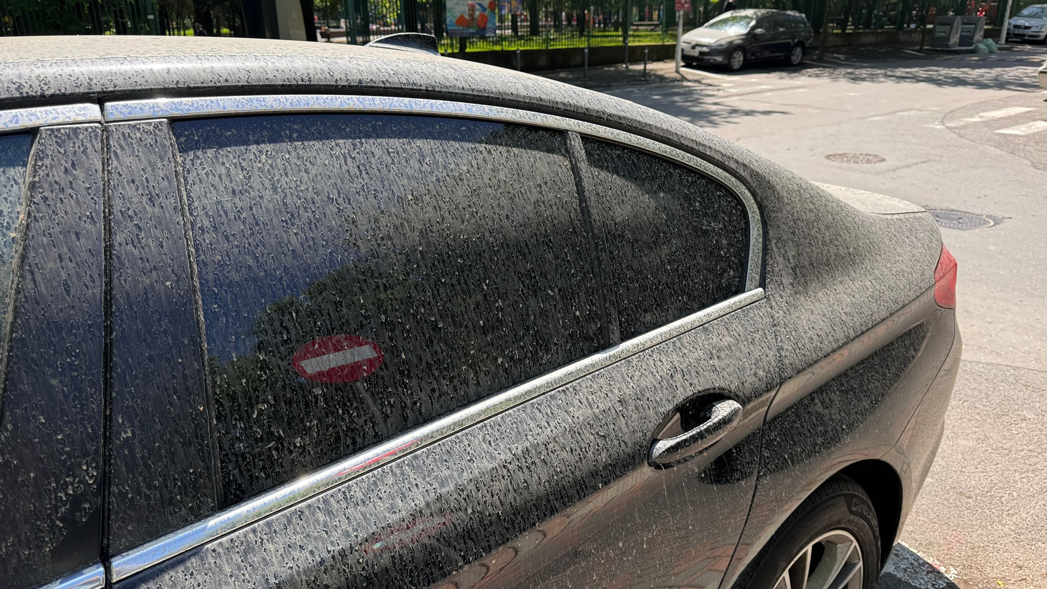 Praful saharian se întoarce de marți seară în România. Regiunile vizate