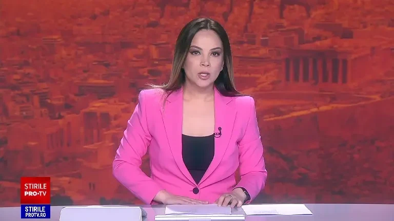 Un nou val de praf saharian a ajuns în România. Un strat de nisip fin s-a așezat pe mașini