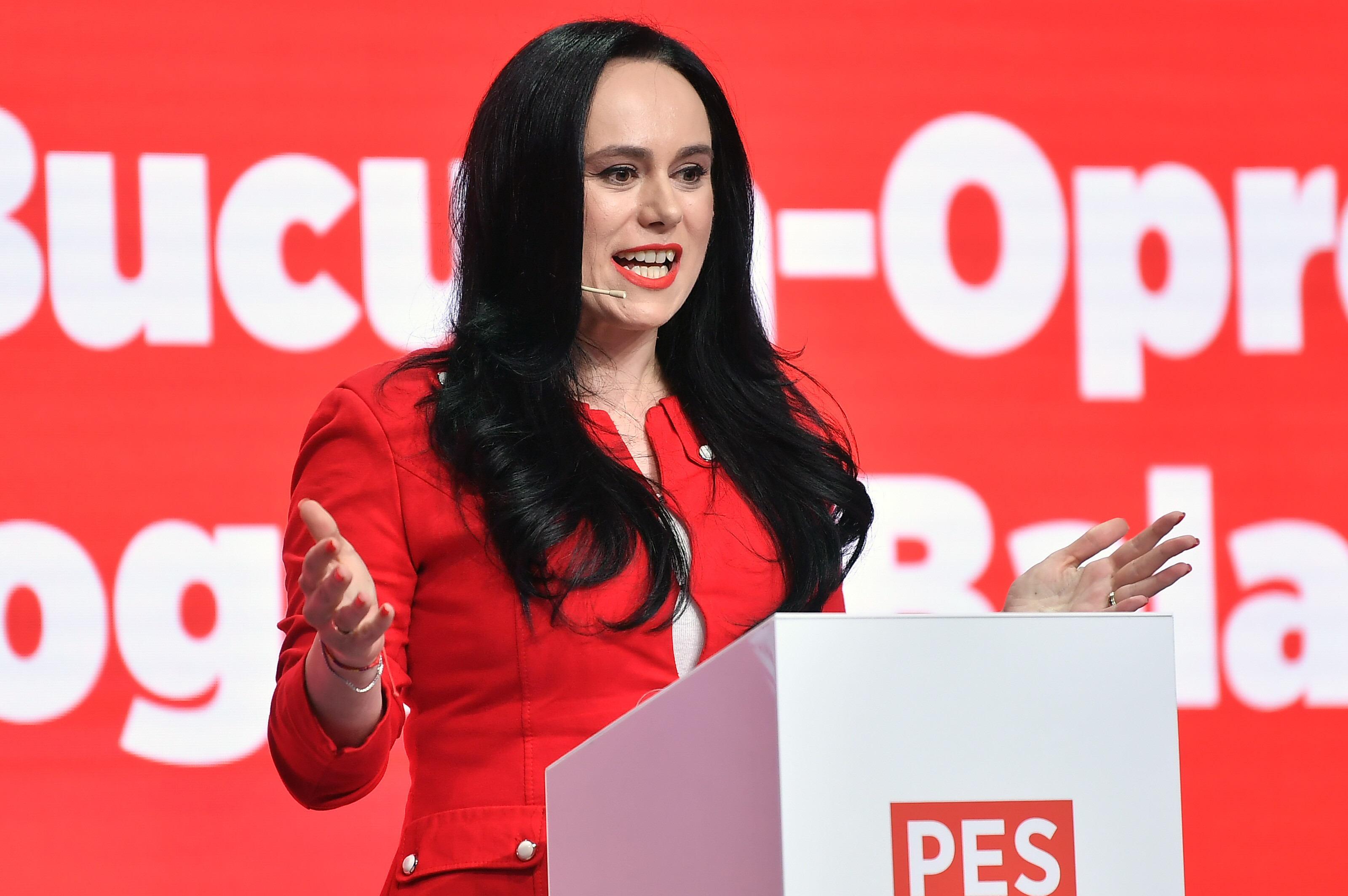 Ministrul Muncii a anunțat care sunt zilele exacte în care vor fi virate pensiile, anticipat, înainte de Paște