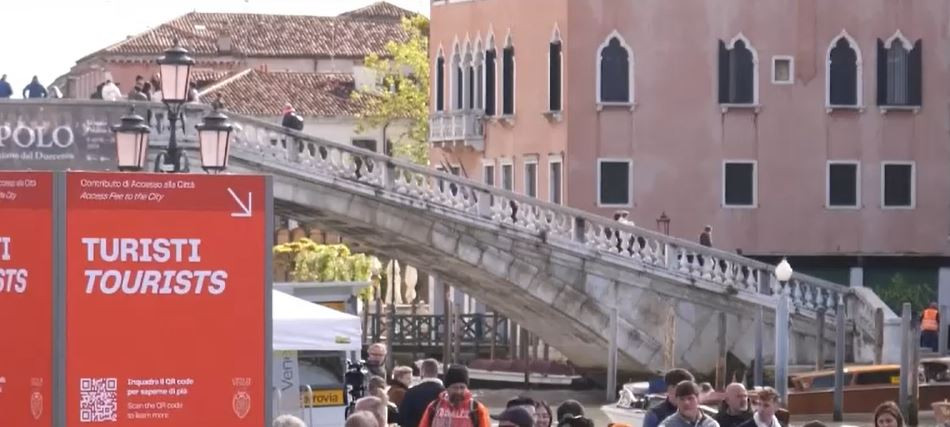 Cât este taxa pentru turiștii care vor să viziteze Veneția. Motivul pentru care a fost introdusă