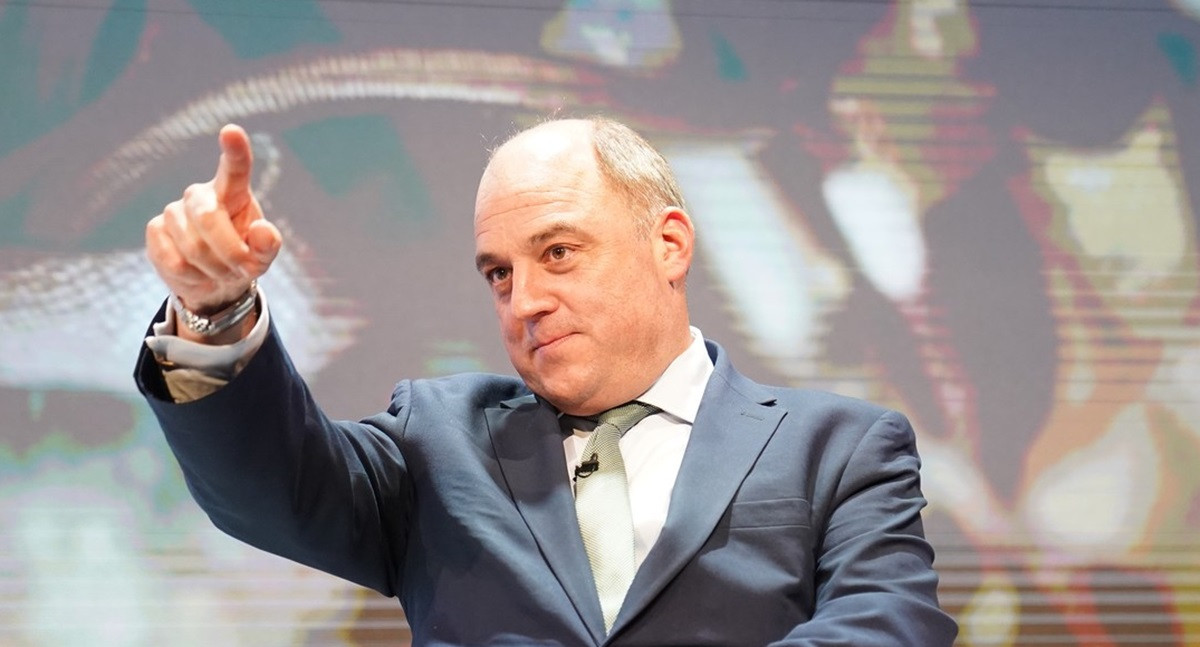 Ben Wallace avertizează: „Înghețarea războiului din Ucraina nu e o garanție. Rusia s-ar reînarma și s-ar întoarce mai târziu”