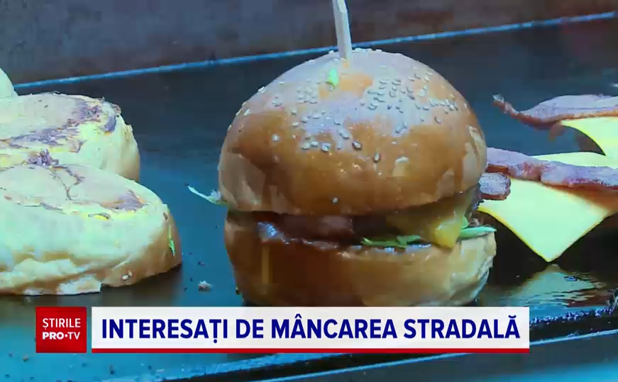 Festivalul de street food de pe Kiseleff a fost luat cu asalt de bucureșteni. Cât costă un burger cu cartofi prăjiți