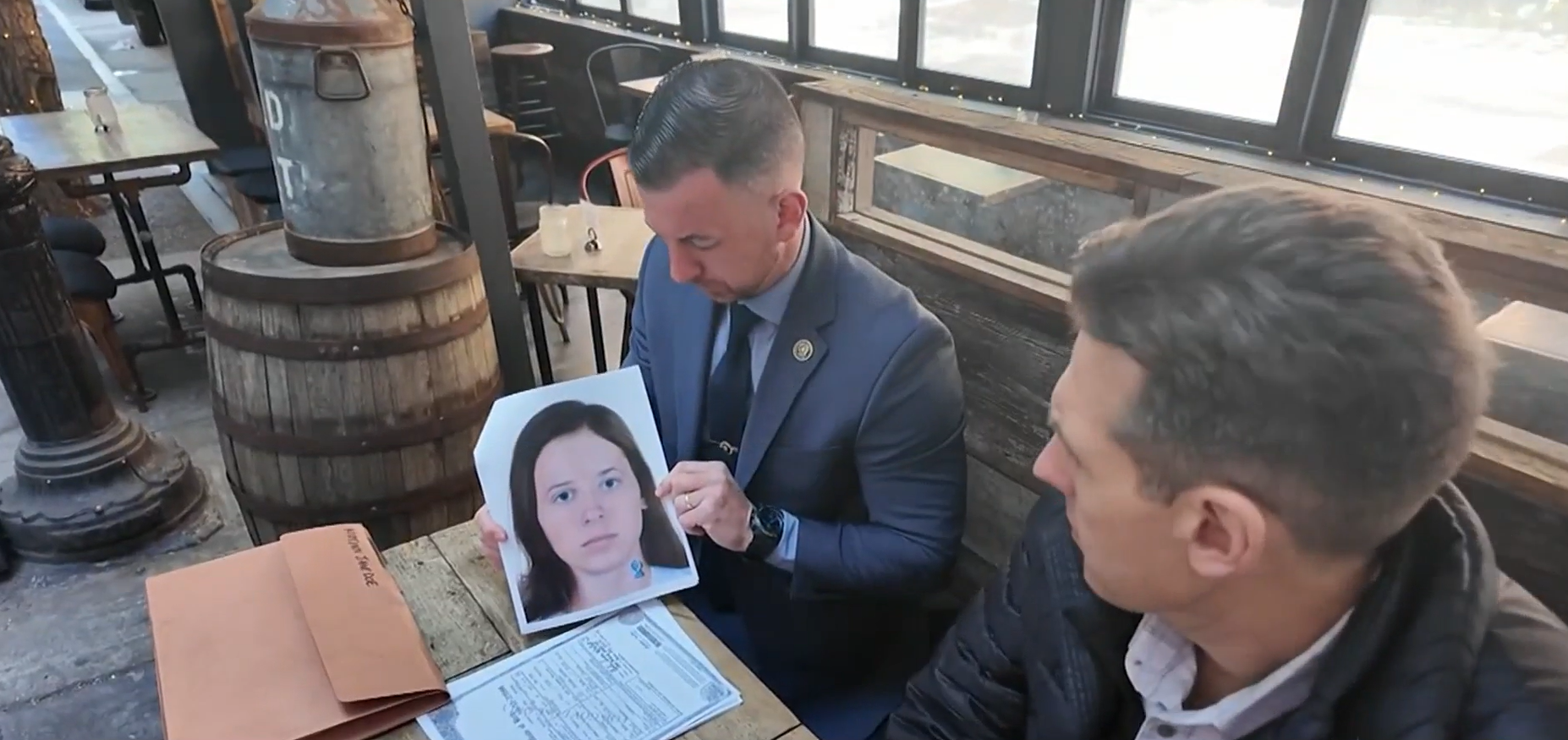 O crimă misterioasă ar putea fi rezolvată după mai mult de 50 de ani. Povestea unei femei al cărei trup a fost găsit în beton