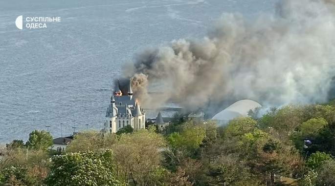 Rusia atacă fără milă. Oamenii lui Putin au lansat o ploaie de rachete. „Trei femei şi un bărbat au fost ucişi”