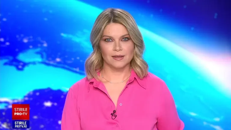 Imagini spectaculoase susprinse în Grecia. Flacăra olimpică care va ajunge în Franța a trecut prin Canalul Corint