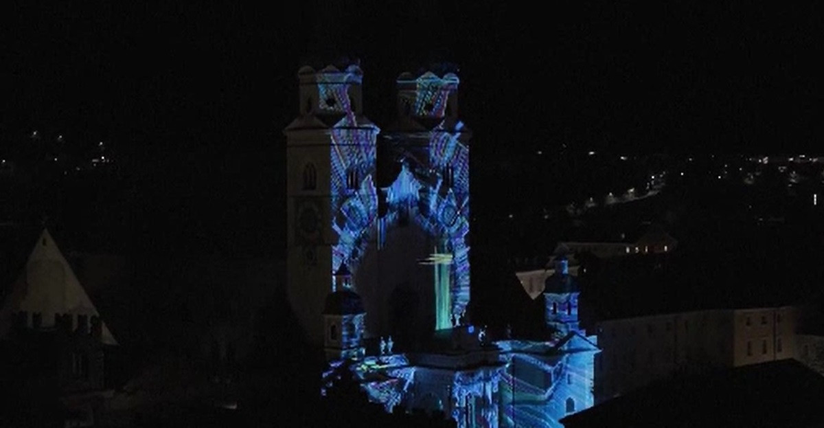 Spectacol de lumini ieșit din comun în Italia. Peste 30 de artiști scot în evidență efectele schimbărilor climatice