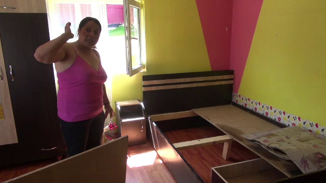 Ce a pățit o femeie după ce s-a despărțit de soțul violent. Bărbatul a sunat singur la 112 când a realizat ce a făcut