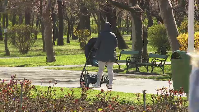 Persoanele care nu vor mai putea fi obligate să muncească noaptea. Legea, adoptată în Parlament